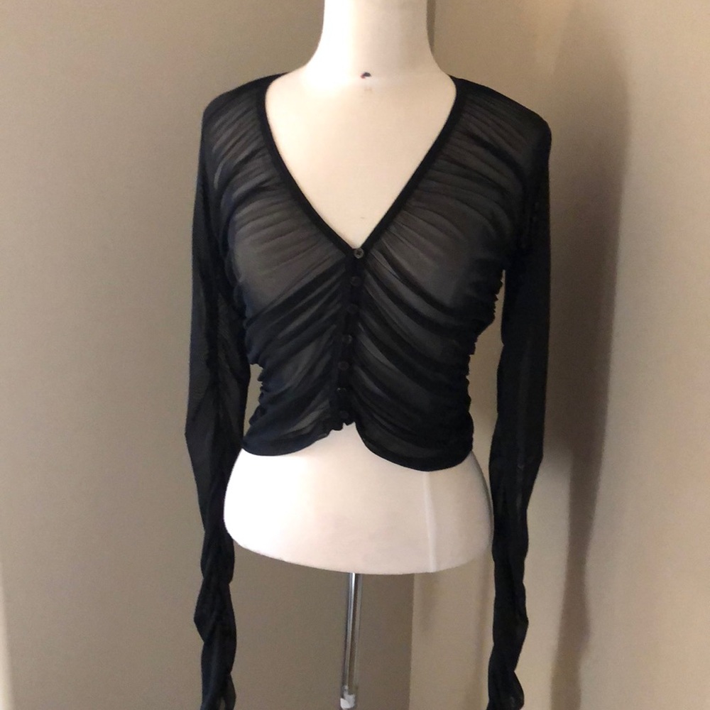 NWT Forever 21 Long Sleeved Sheer V-neck Button Up Top Size Large